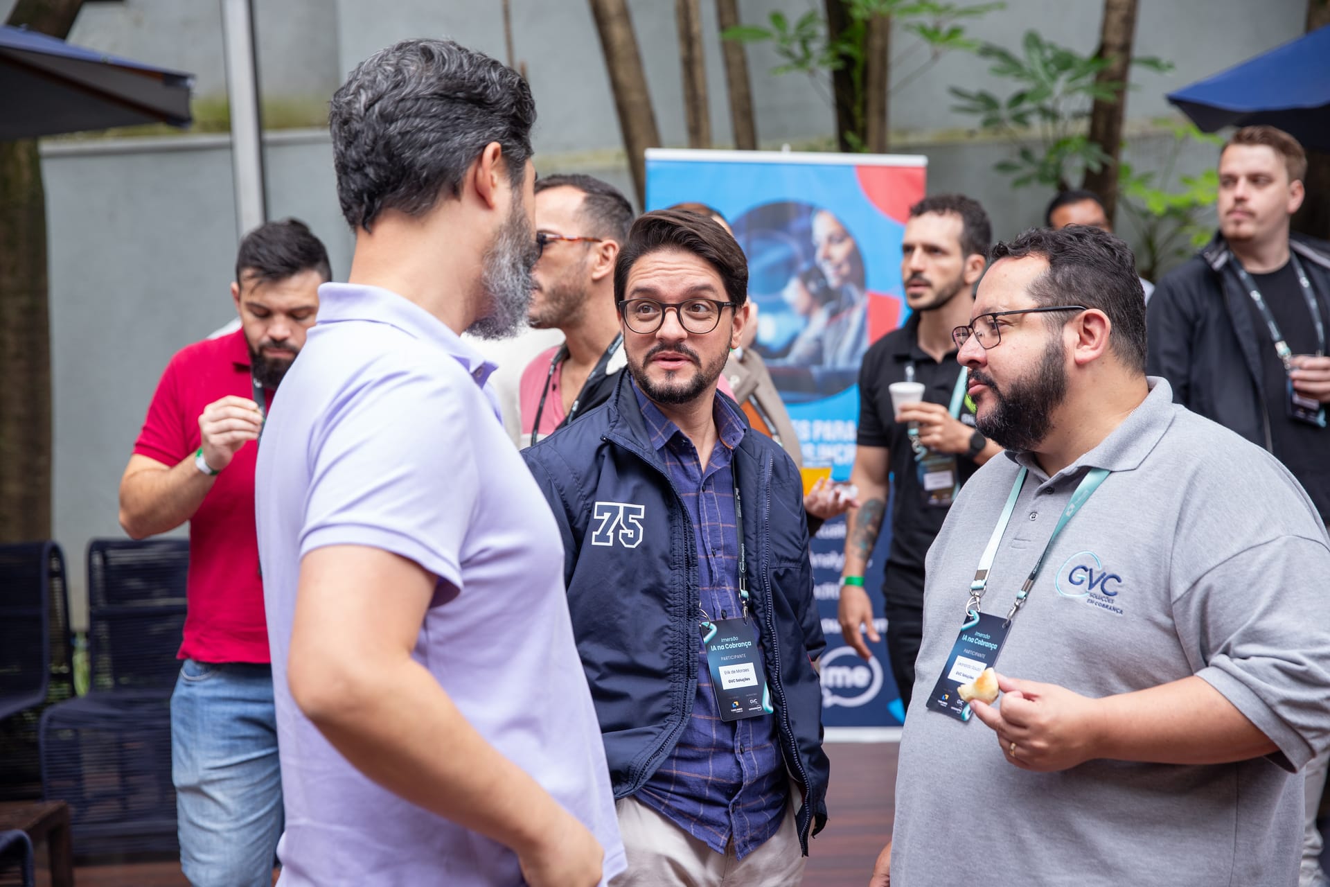 Profissionais em evento Tabelando